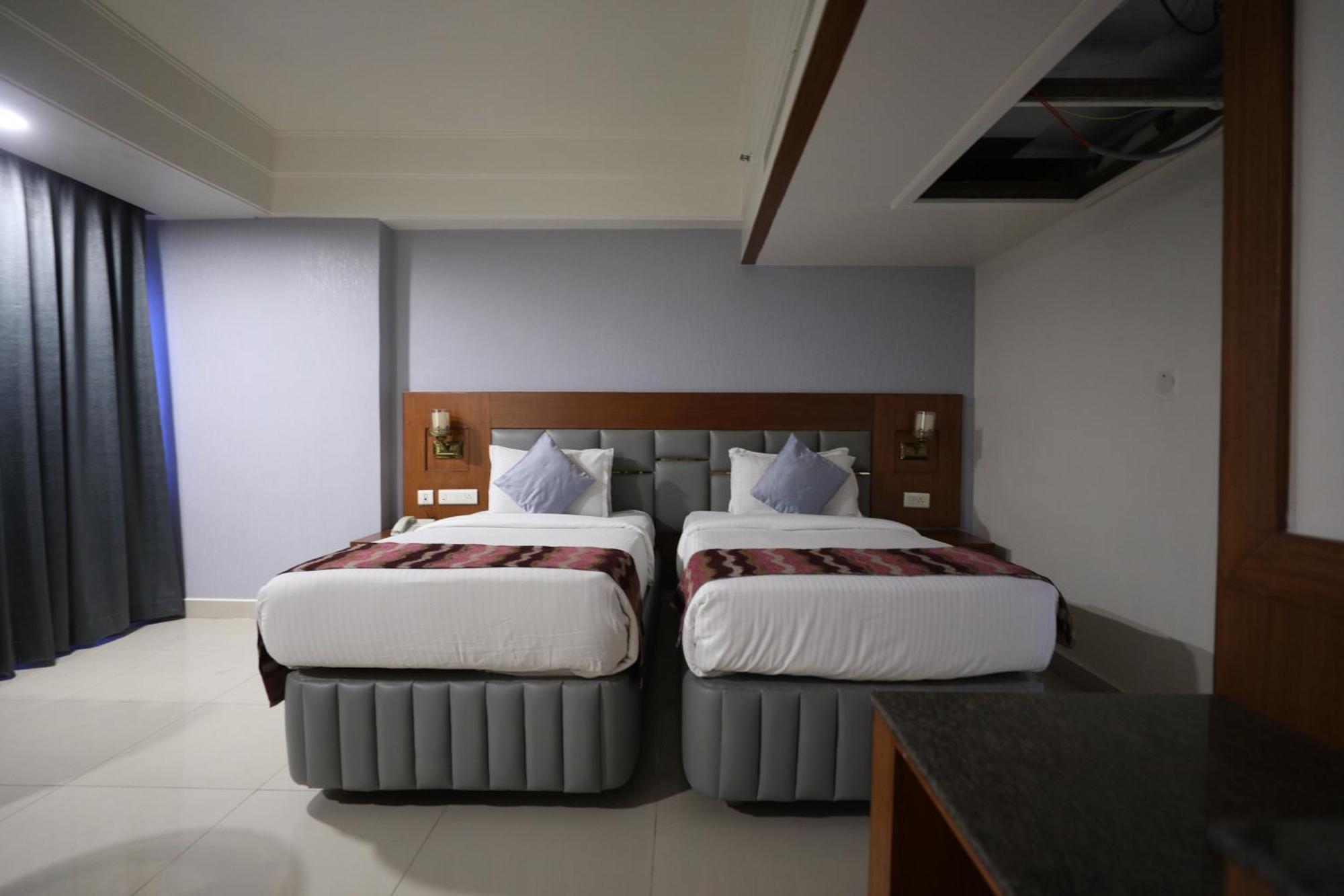 Eastin Hotels Hyderabad Eksteriør bilde