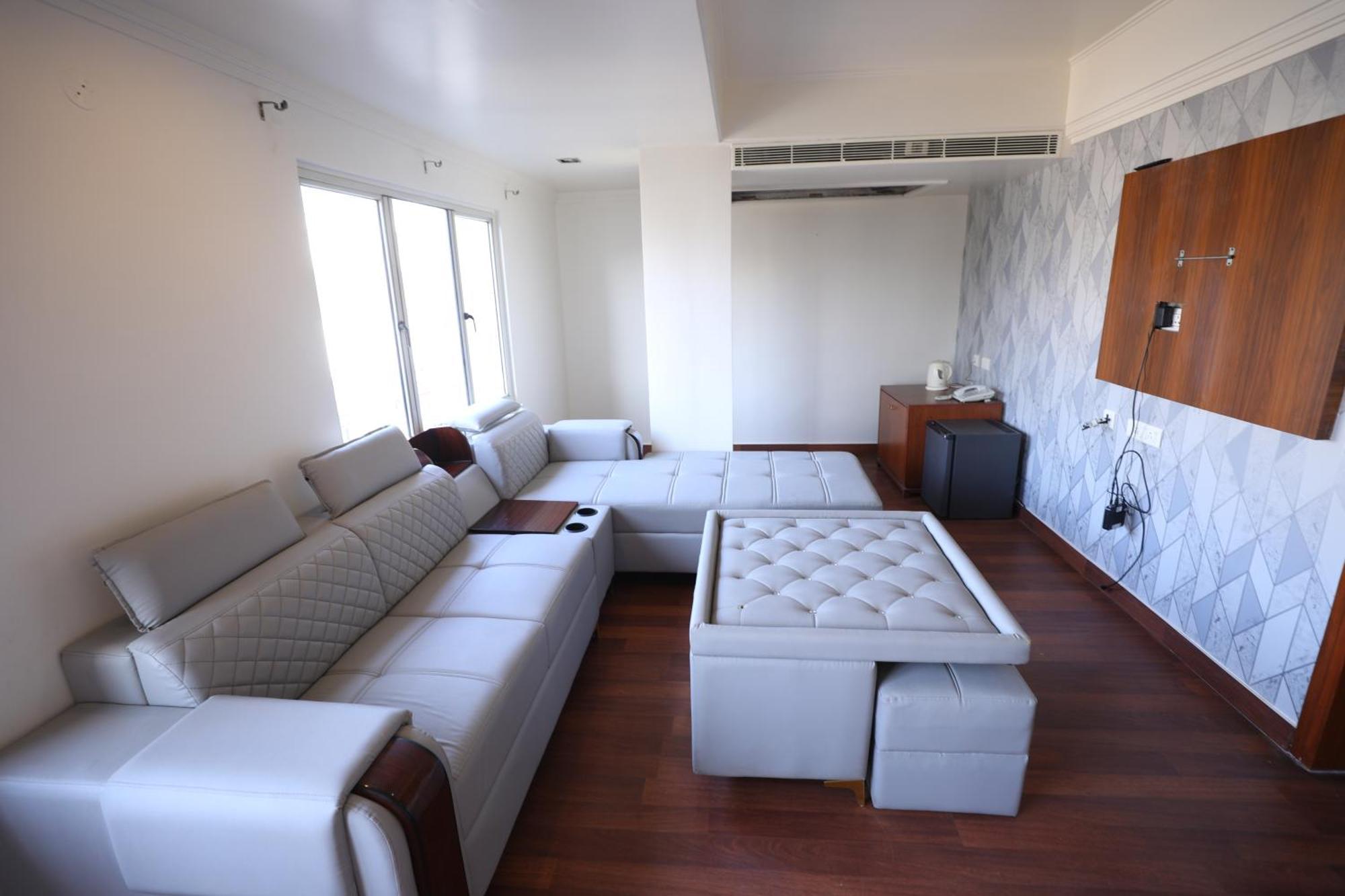 Eastin Hotels Hyderabad Eksteriør bilde